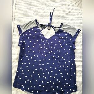 Fortune & Ivy Navy Polka Dot Top with Gray Accents Size M
